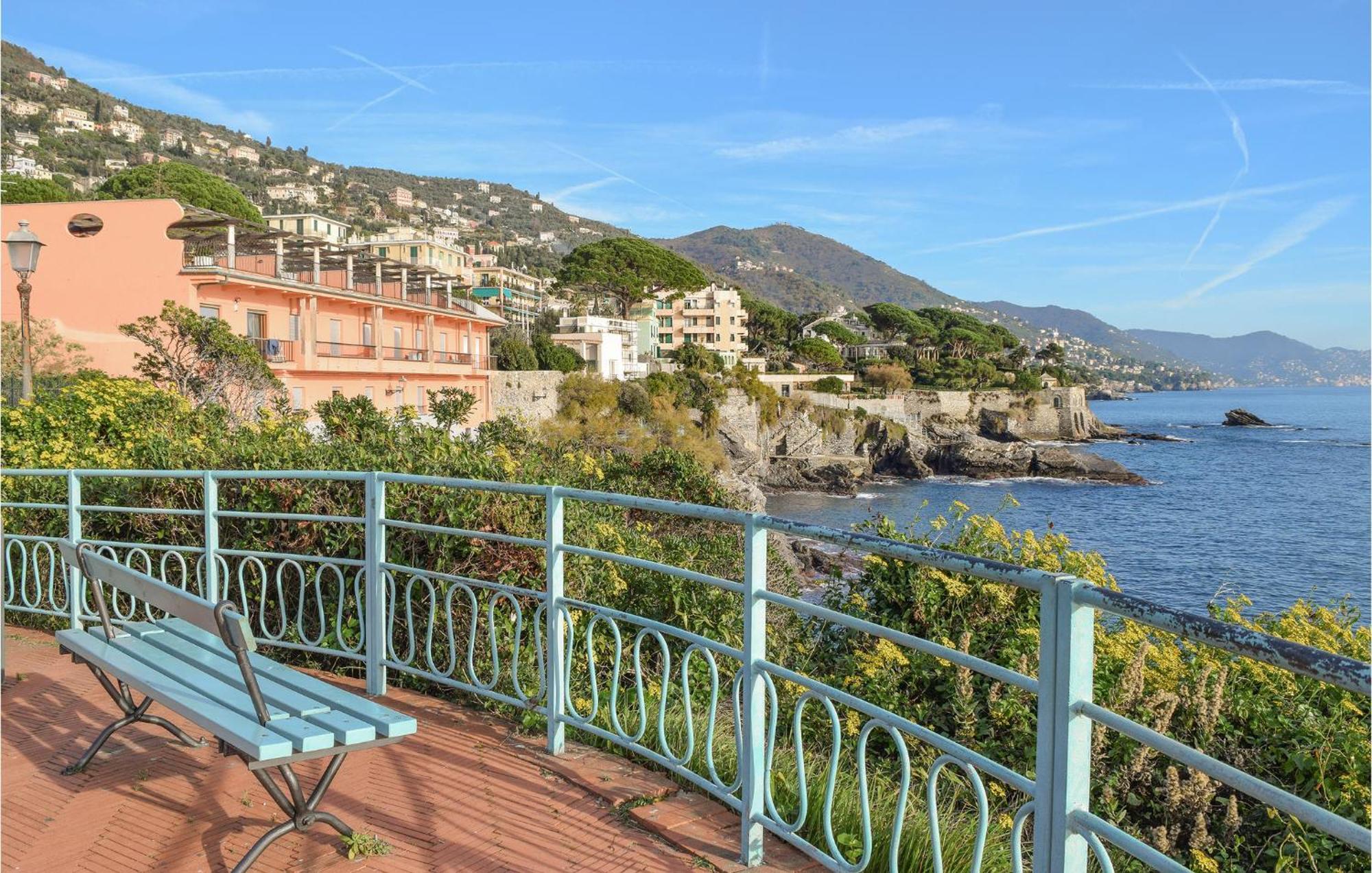 Gorgeous Apartment In Arenzano With Kitchen Buitenkant foto
